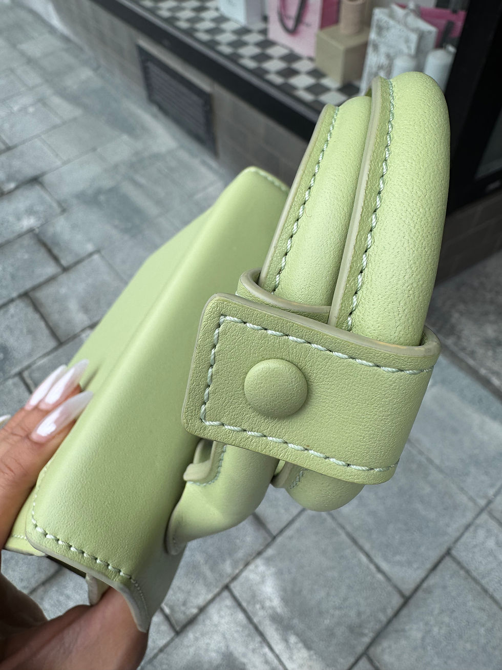 Hình thu nhỏ: Jacquemus Chiquito Medium bag