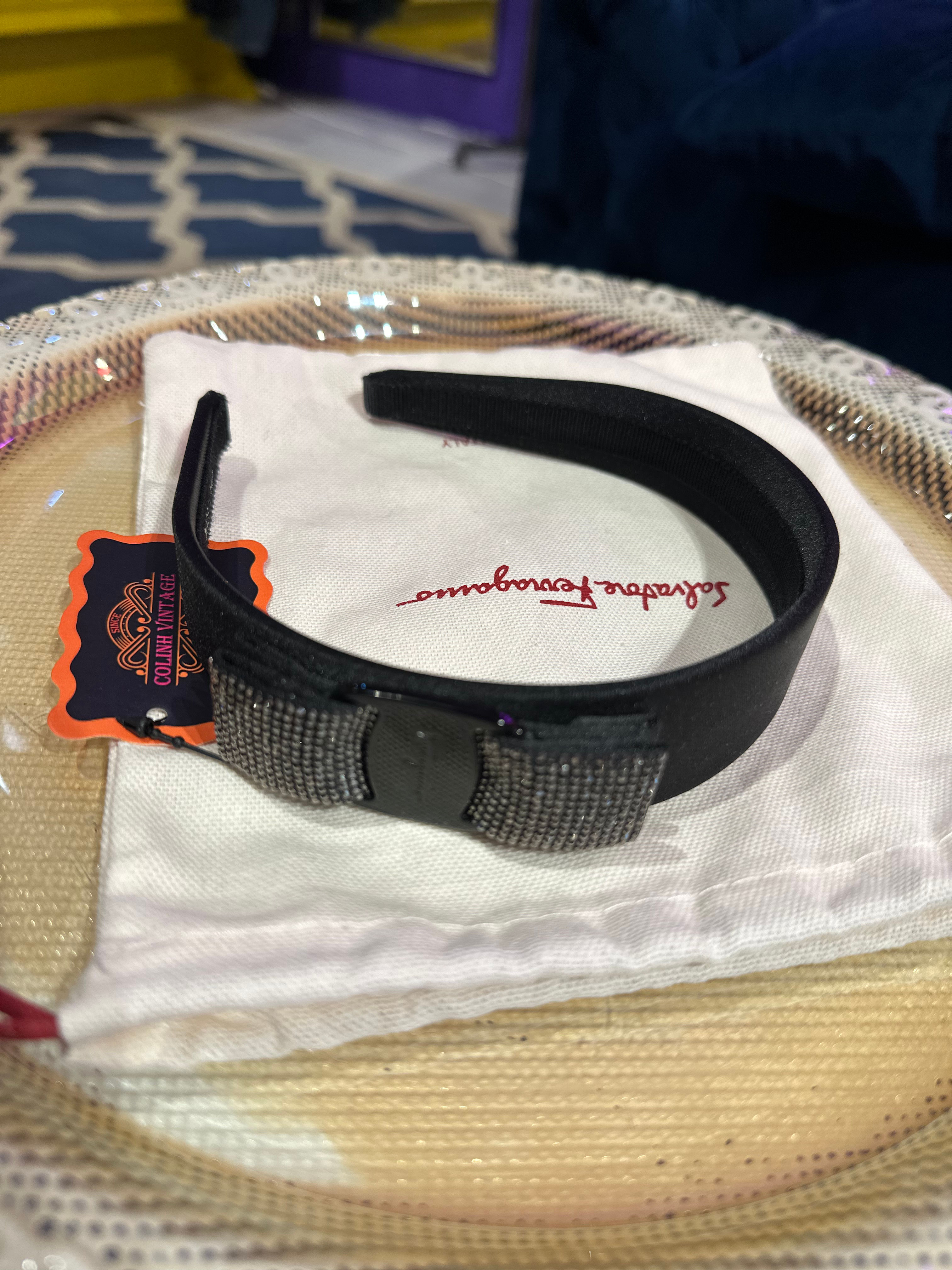 Salvatore Ferragamo hair accessoires