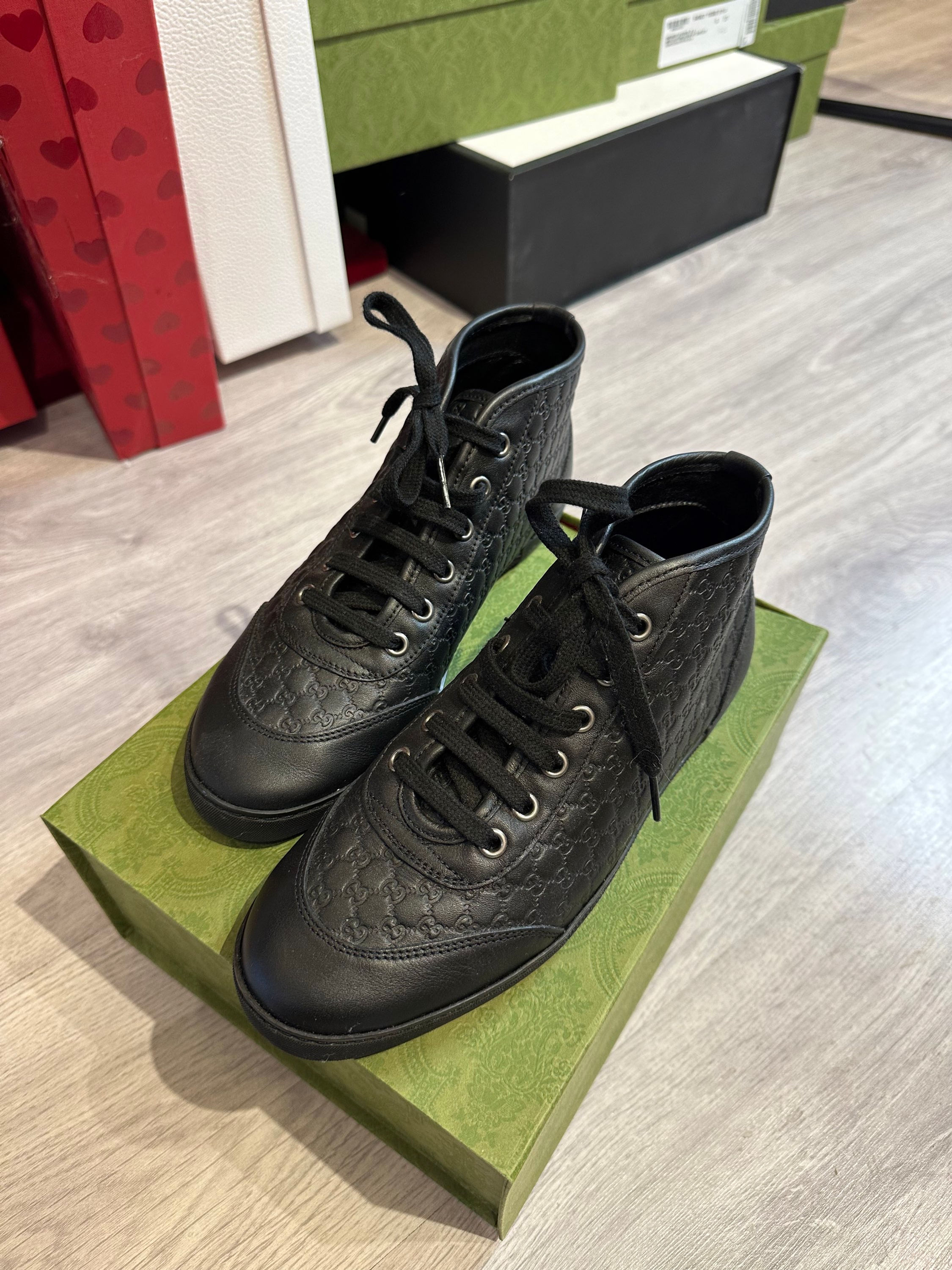 Gucci Sneaker size 39