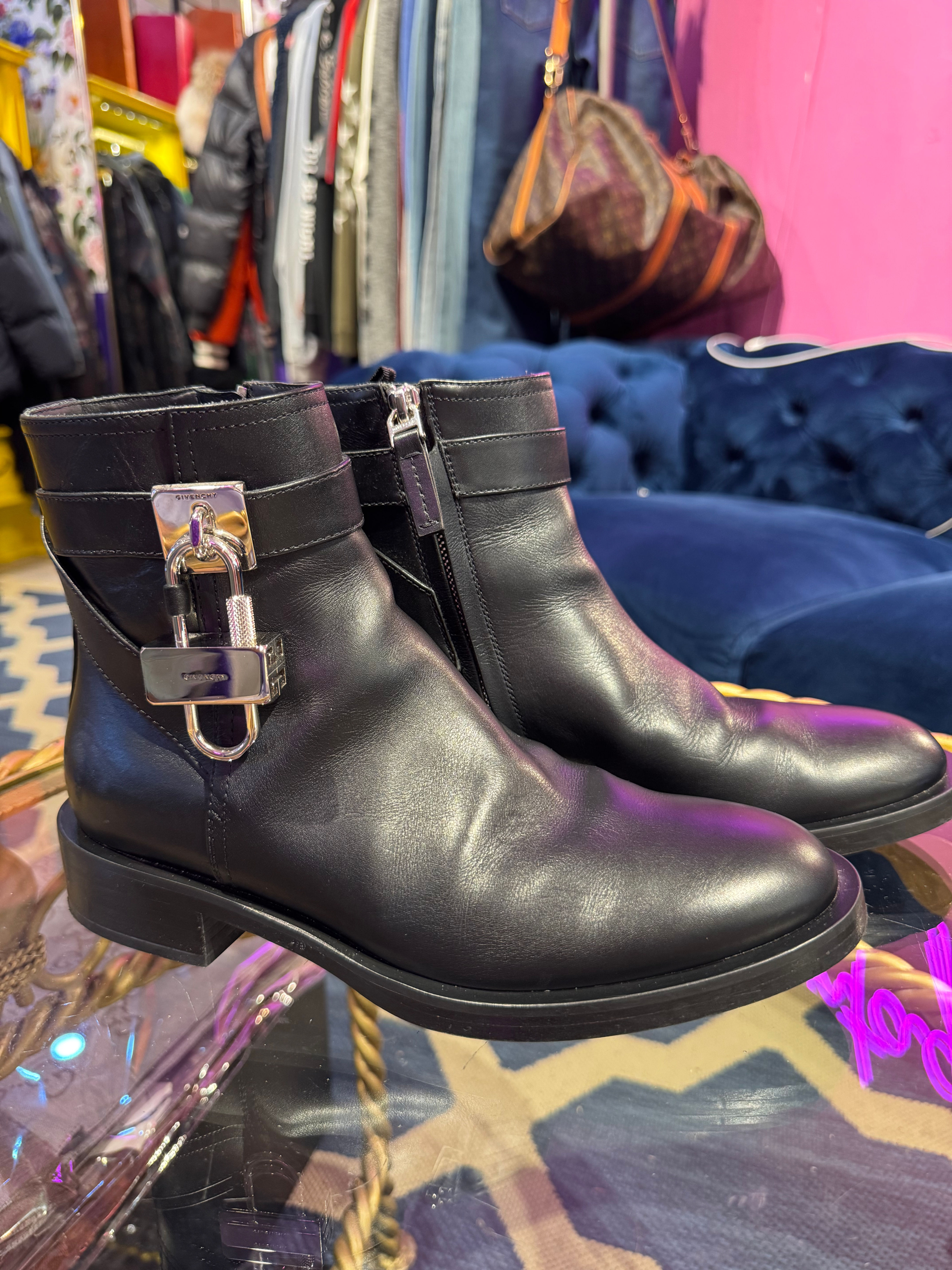 Givenchy Boots size 37