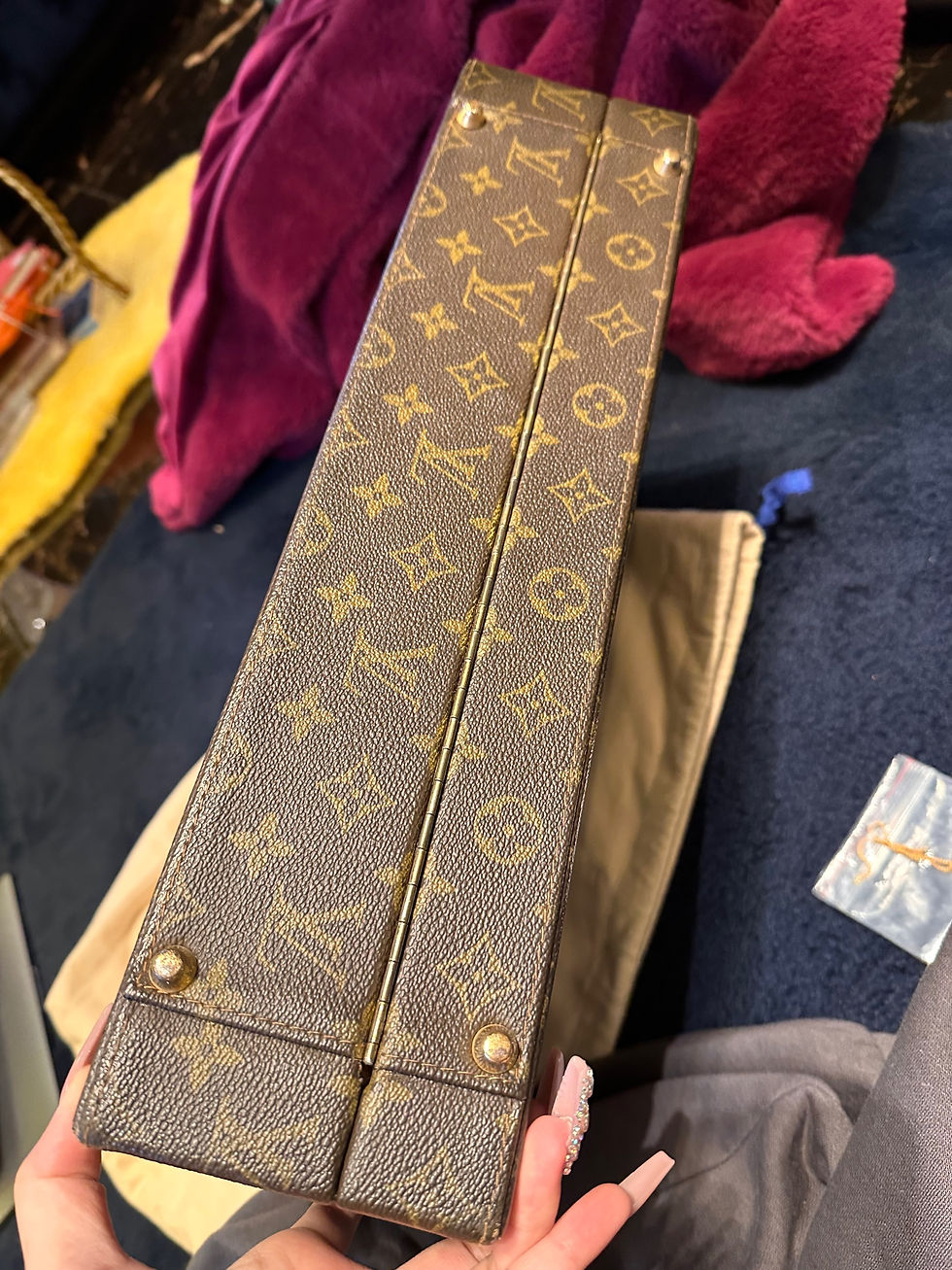 Thumbnail: Bisten Louis Vuitton Koffer
