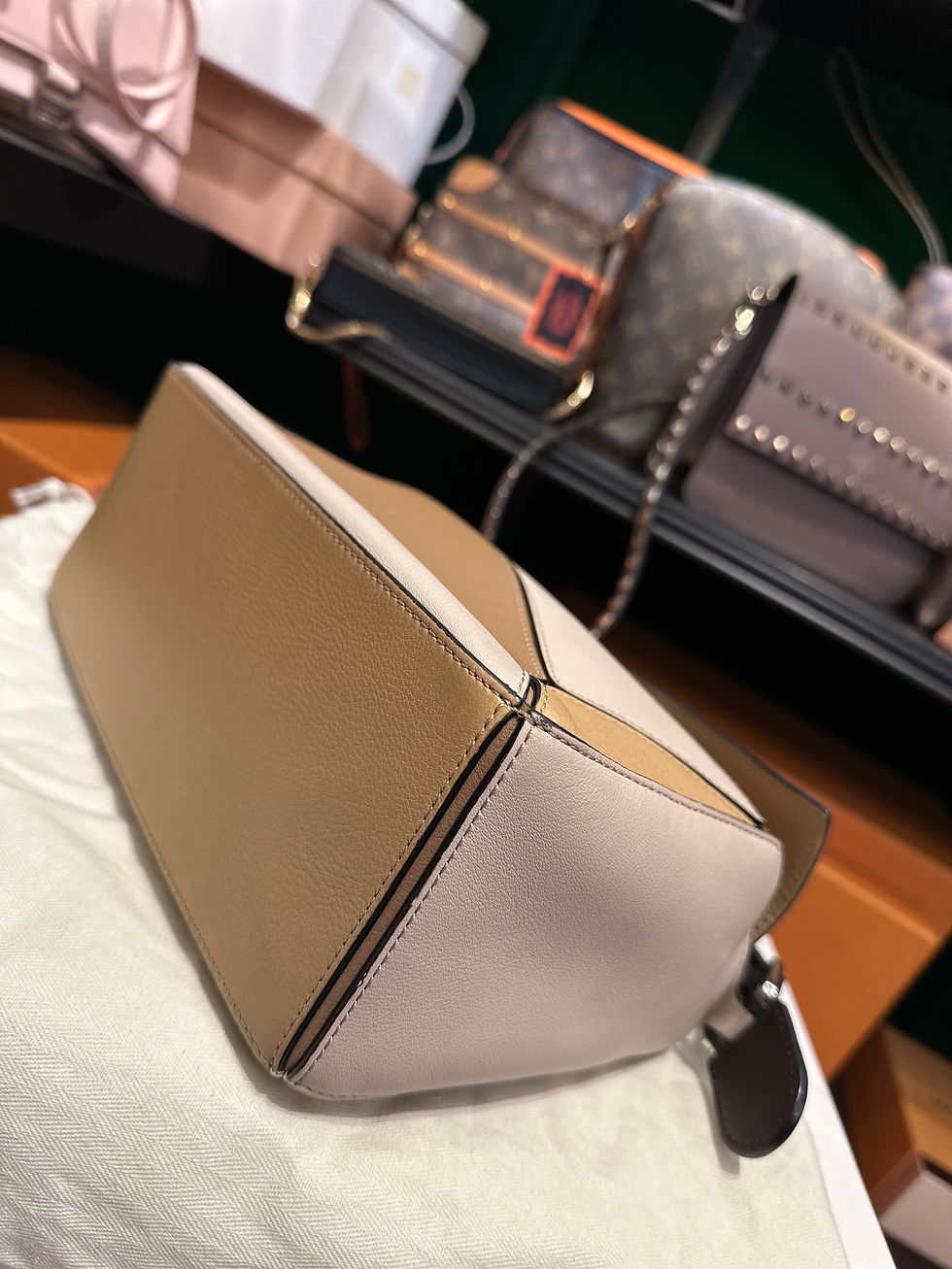 Thumbnail: Loewe Puzzle Edge Bag