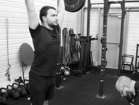 🏋️♂️ La barre olympique : un outil indispensable pour bâtir une vraie force
