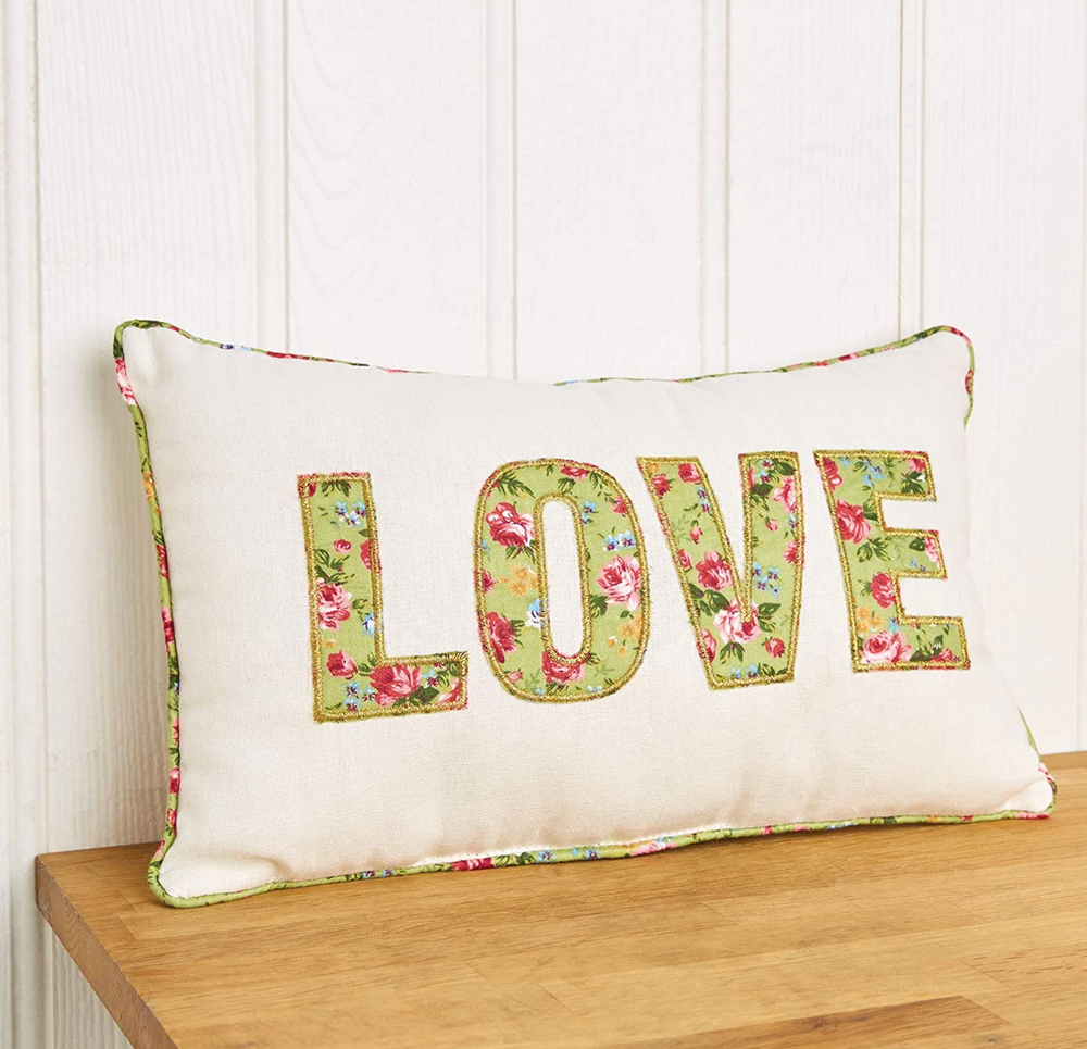 Let's MAKE Love Valentines Gifts for the CraftLover in your life.