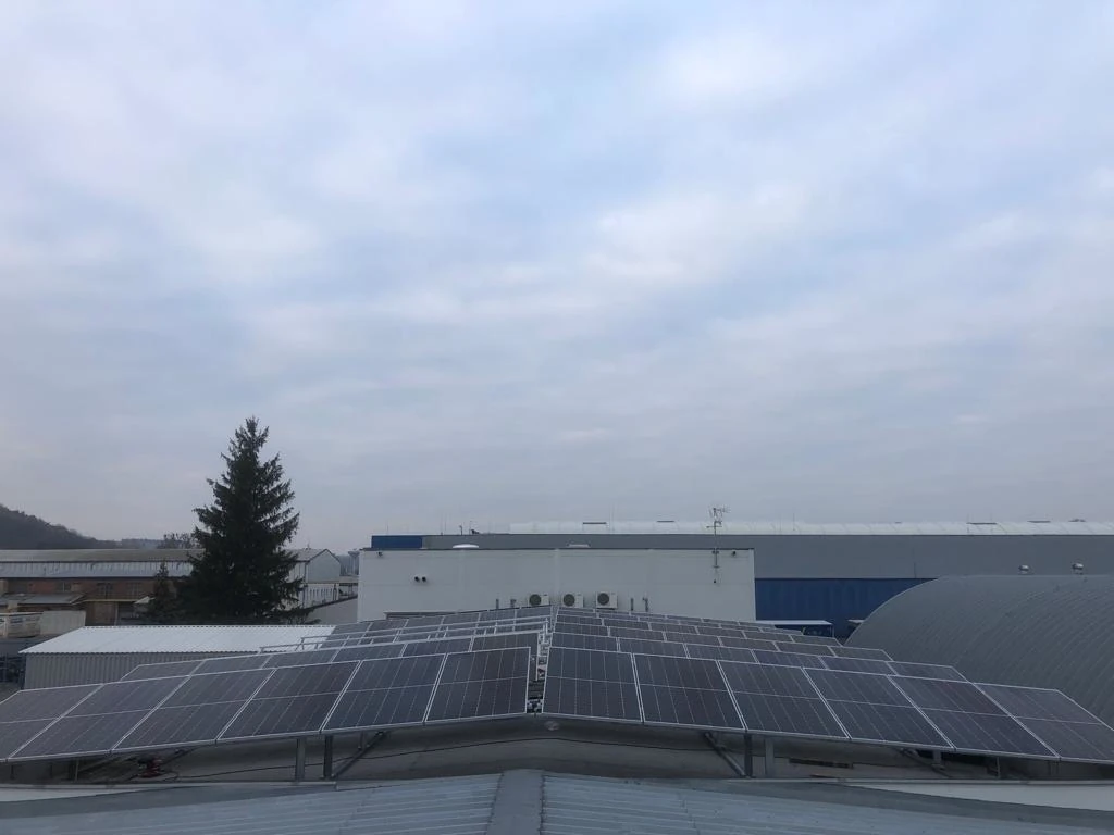 Napajedla 99kW + 99kWh bateriové úložiště listopad 2022.webp