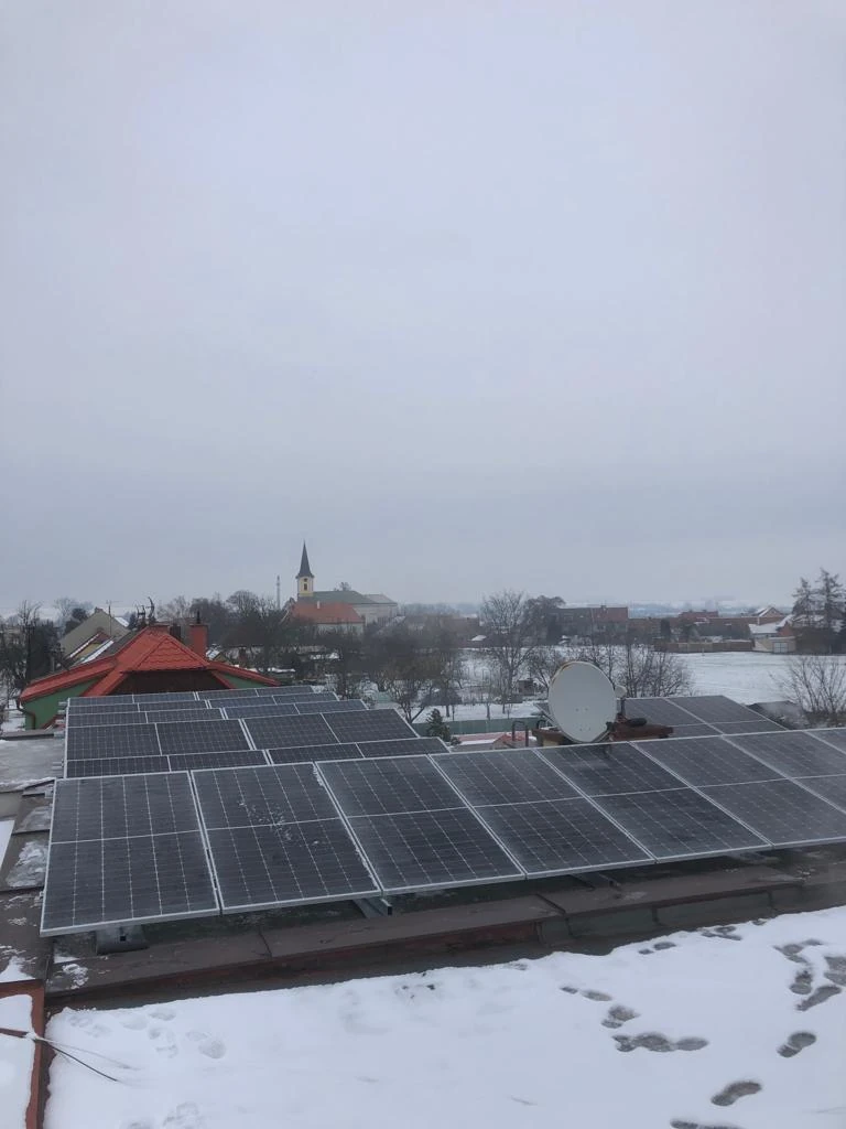 9,9kW + 10,24kWh bateriové úložiště prosinec 2022 Vrchoslavice.webp