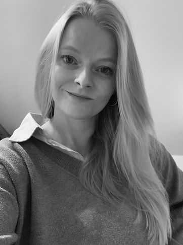 Lucie Aubron Médium mentor énergétique.jpg