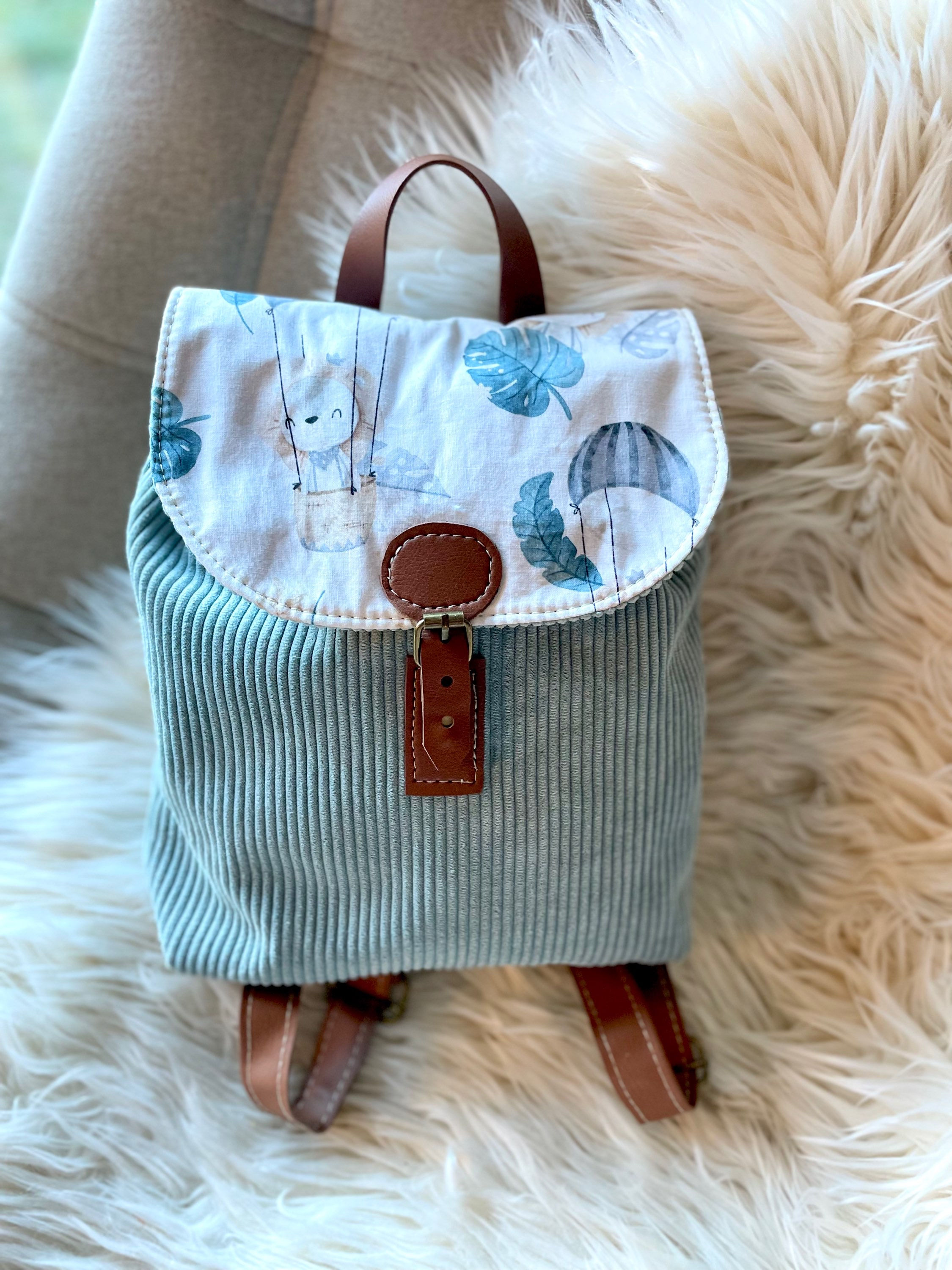 Petit sac à dos velours bleu clair