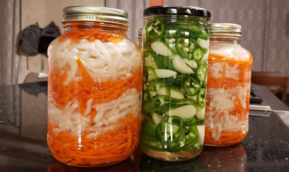 Pickled Carrots, Daikon & Jalapénos