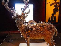 NO FLASH AT THE MUSUEM