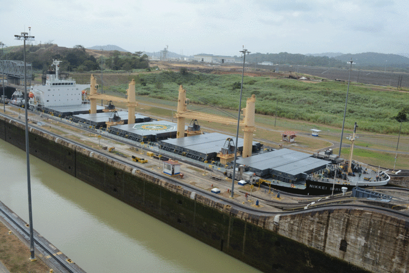 Panama_Canal.gif
