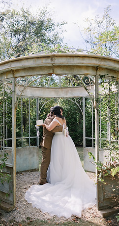 Grace_Zack_TheMarketatGrelen_charlottesvillevirginia_wedding_photographer_thelehmancollect