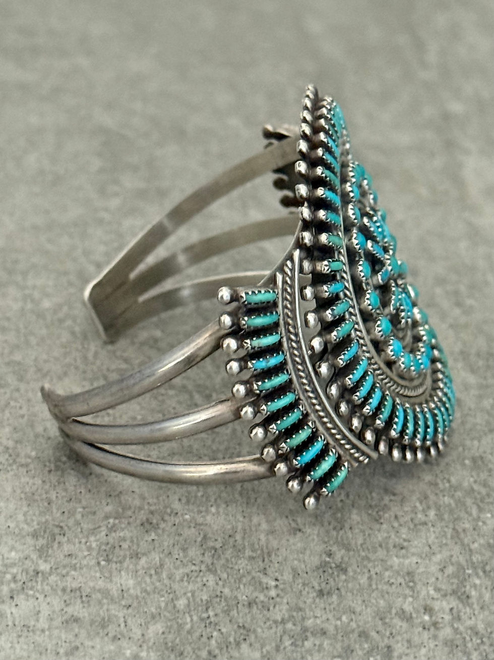 Thumbnail: Vintage Native American ZUNI Needlepoint Turquoise Cluster Sterling Bracelet 6.5