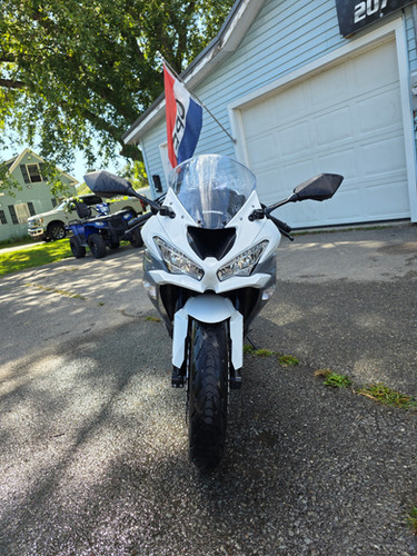 2021 Kawasaki Ninja ZX-6R | Simoneau 1