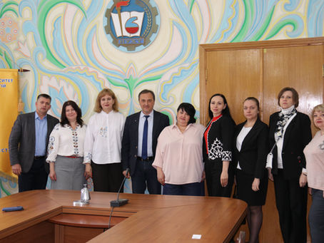 Пліч о пліч до світлого майбутнього
