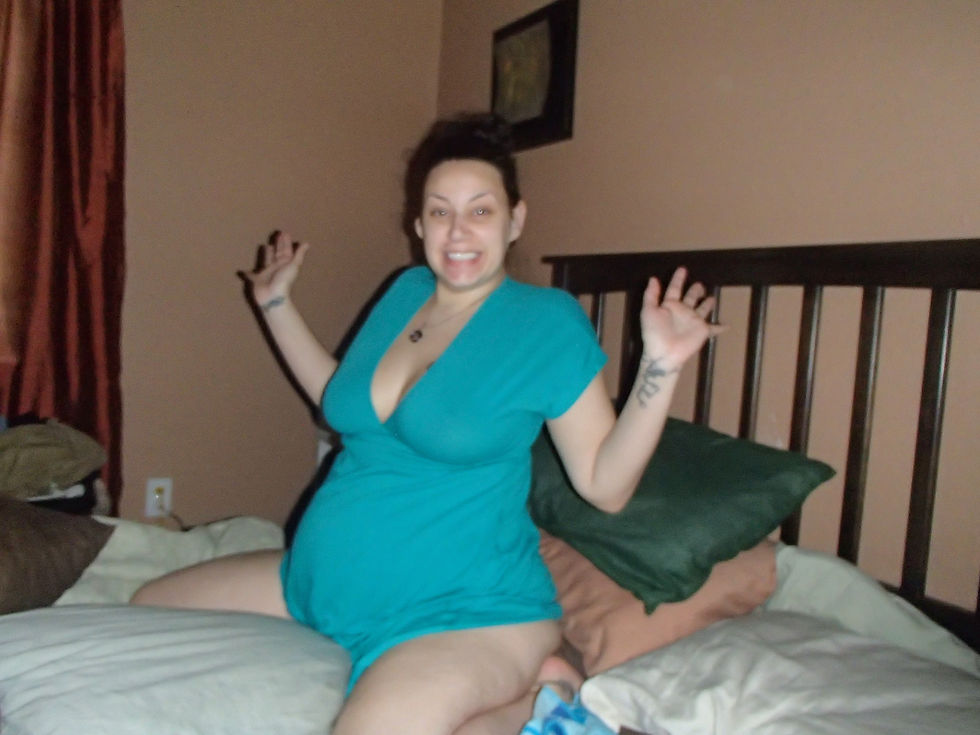 Enjoy a silly picture of Erica Lea in labor with her 2nd daughter, Everette Jaclyn!