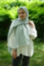 Bursa Toptan Premium Şal – Yazlık ve Kışlık Kombinlere Uyumlu Tasarım