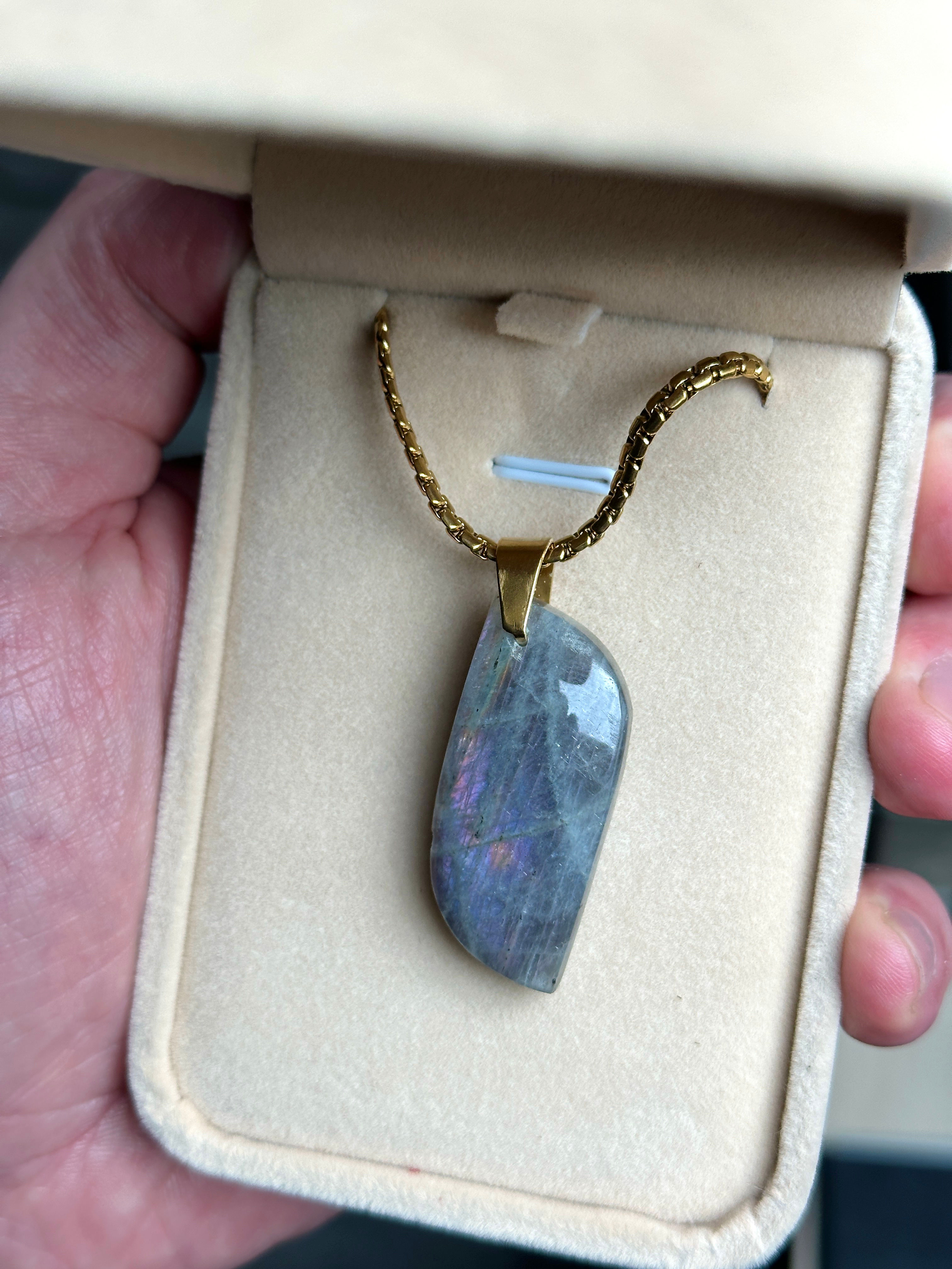 Collier Labradorite spectrolite Protection et d'Intuition