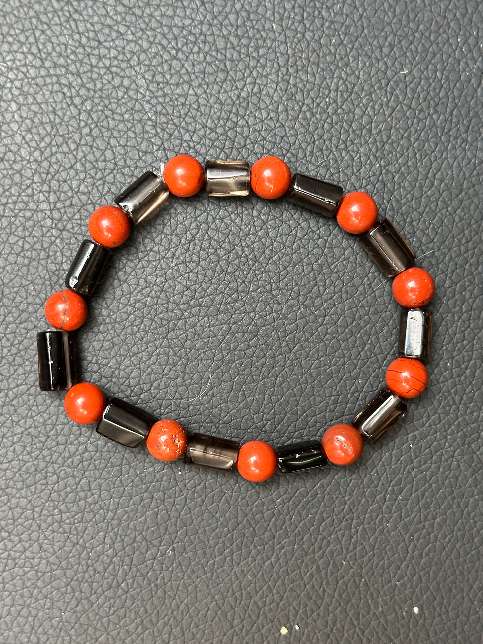 Miniatura: Bracelet avec perles rouges et noires.