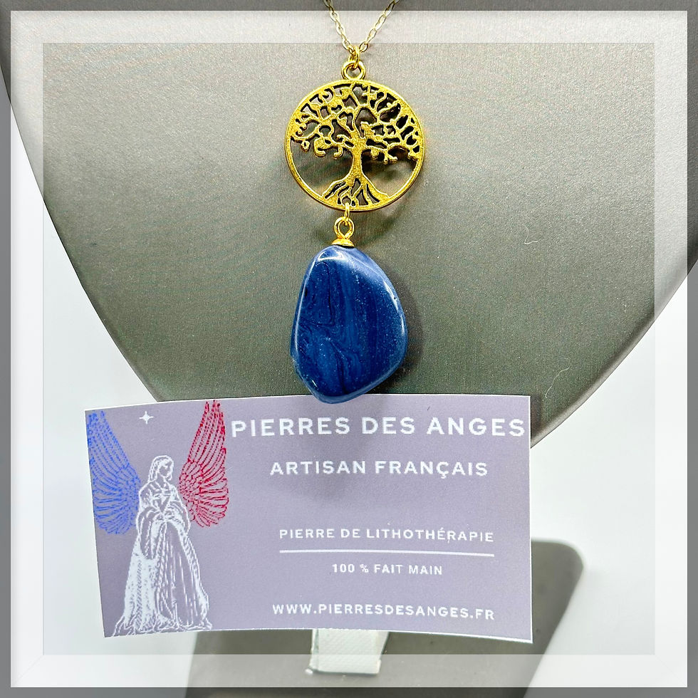 Collier arbre de vie agate bleu calme, équilibre émotionnel, Pierres des anges, artisan français.