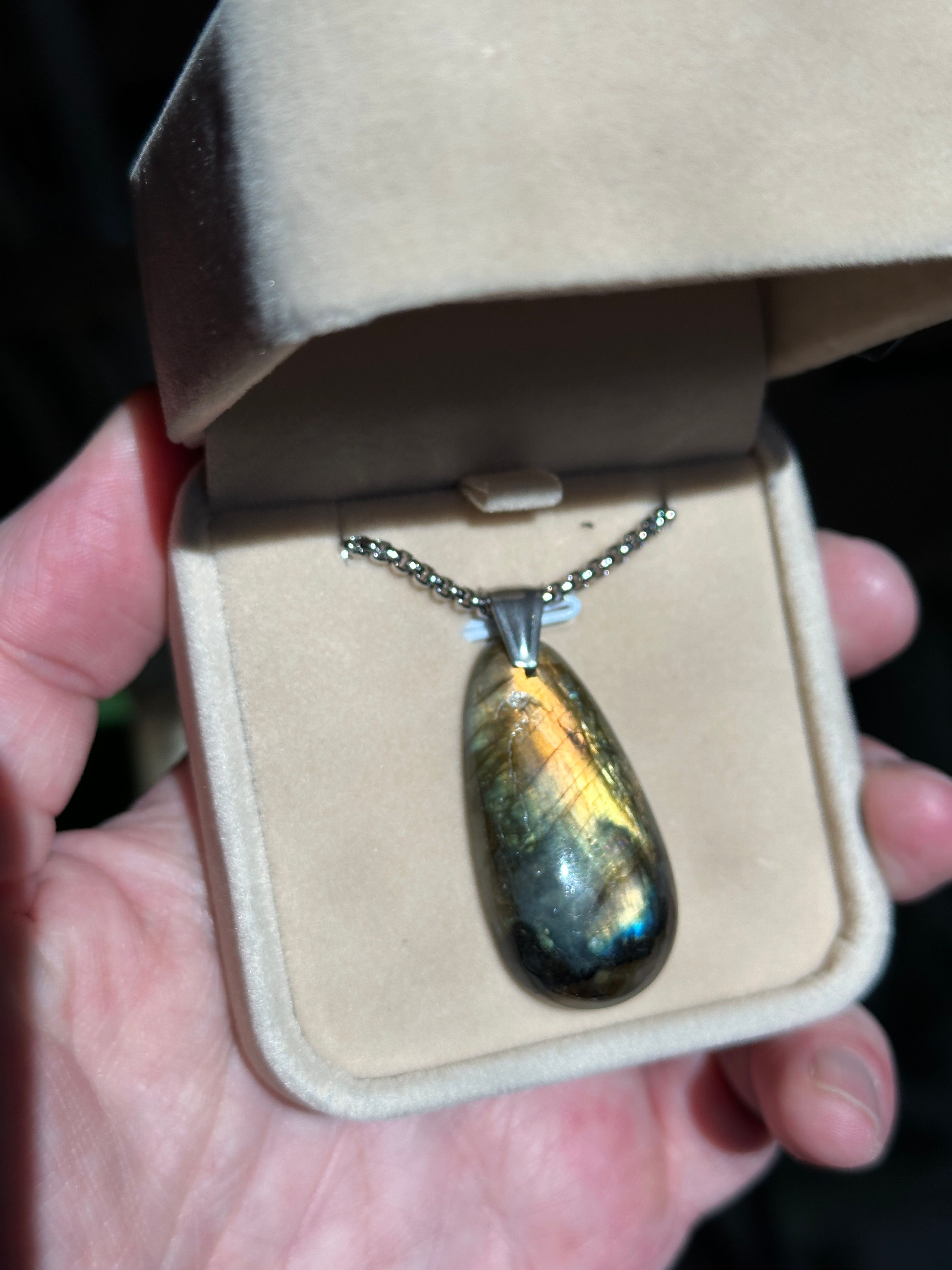 Collier labradorite naturelle avec chaîne en acier inoxydable 304 – Protection &