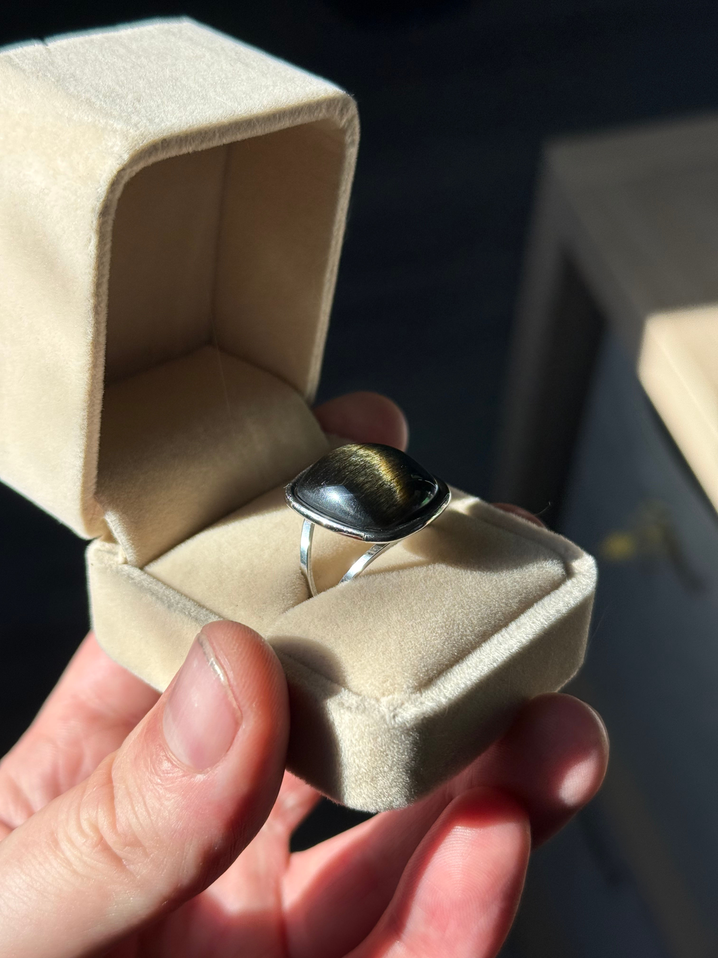 Bague obsidienne dorée rectangulaire en acier 304