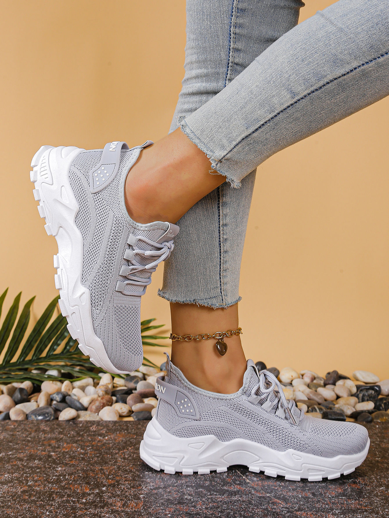 Aveline Chunky Sneaker