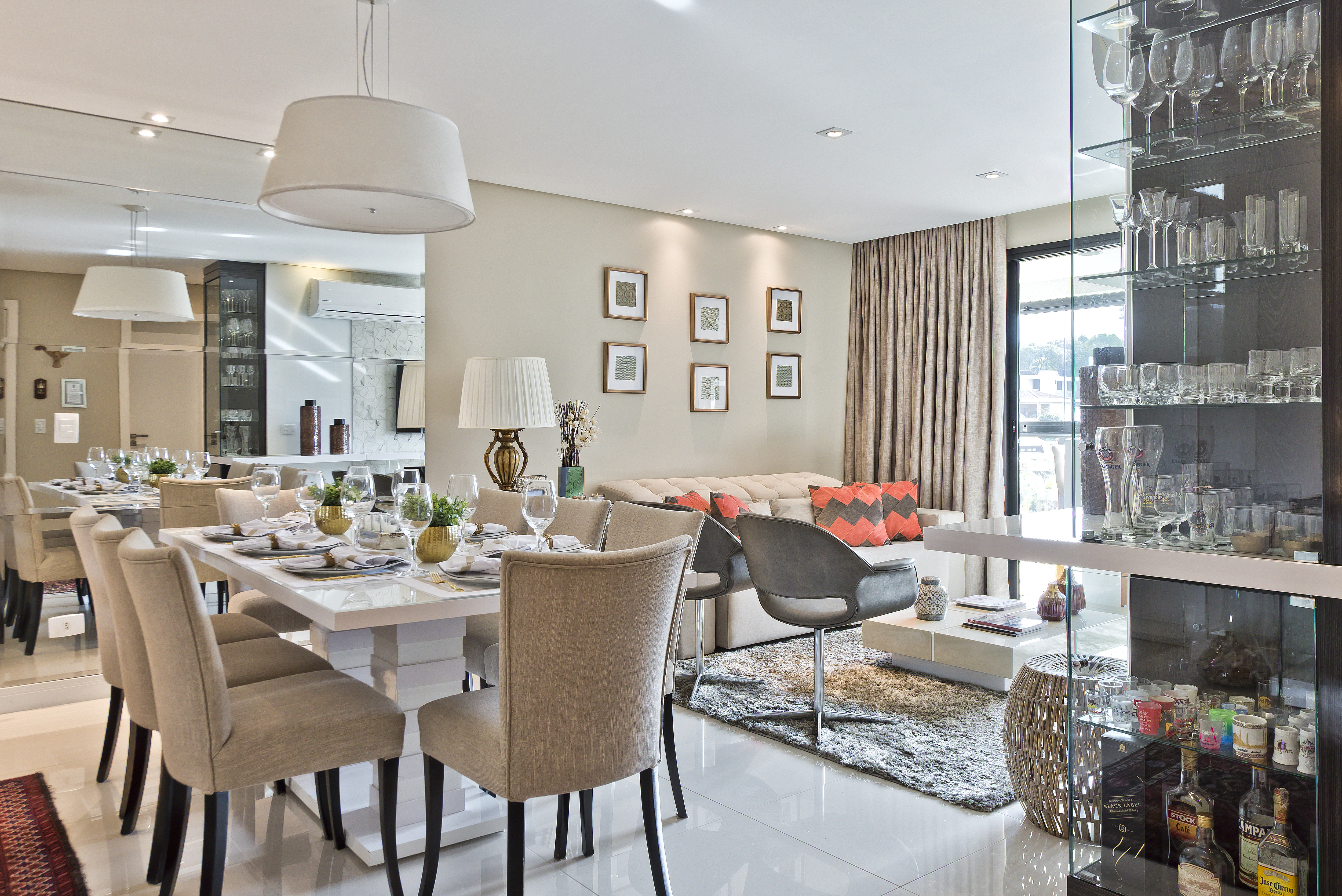 Sala de jantar + estar