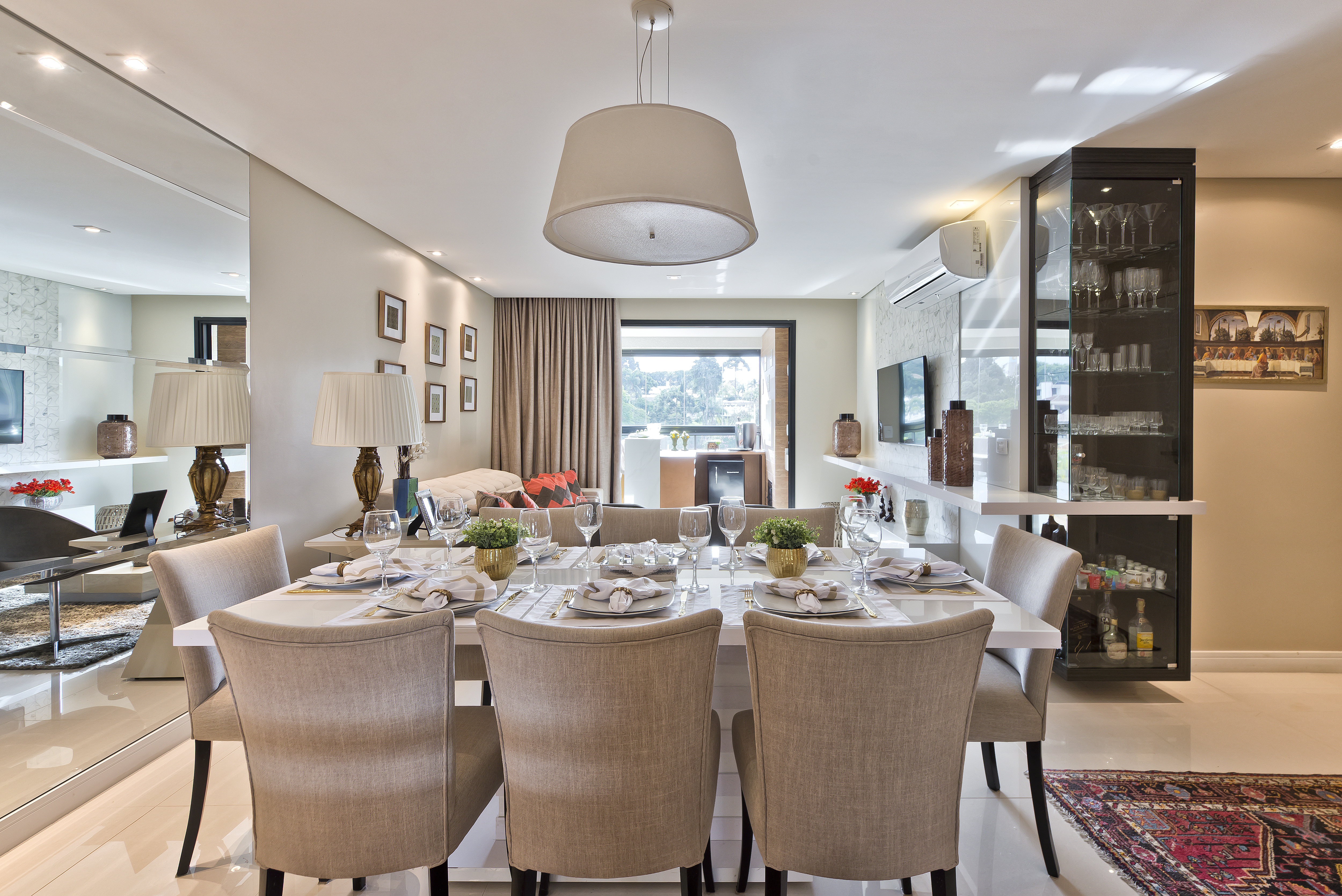 Sala de jantar + estar