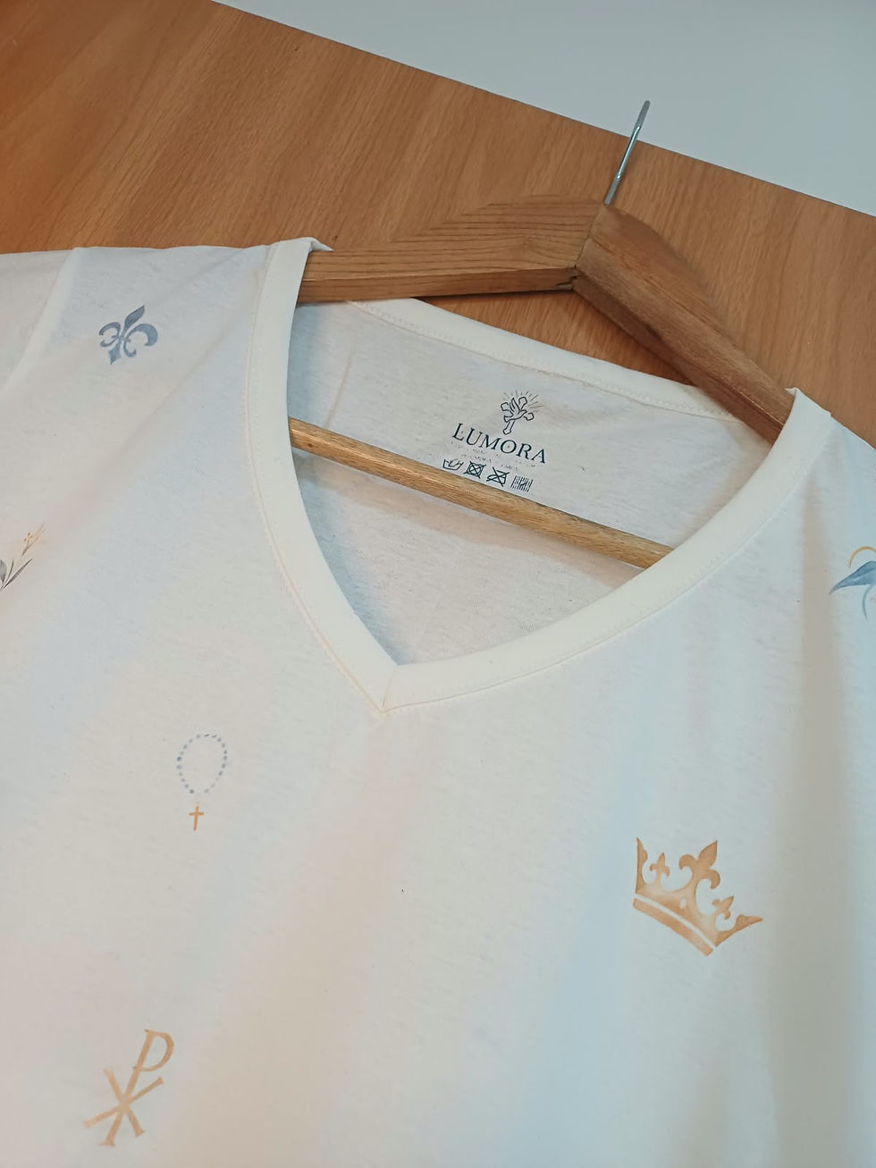 Miniatura: CAMISETA FEMININA BABYLOOK BEGE TAMANHO M (peça única)