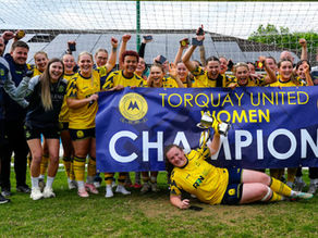 Torquay's women win promotion