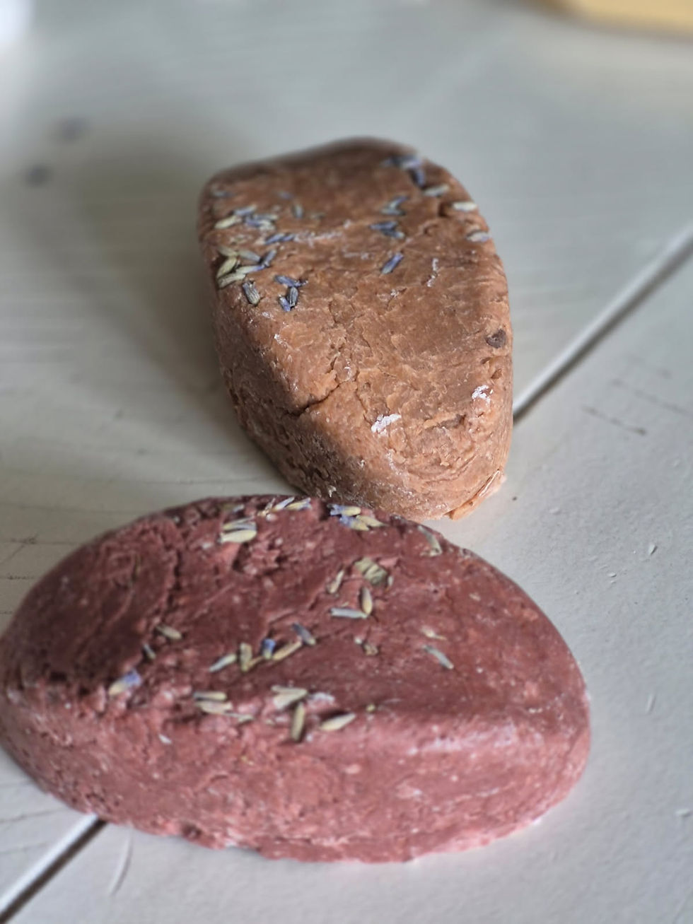 Thumbnail: Solid shampoo