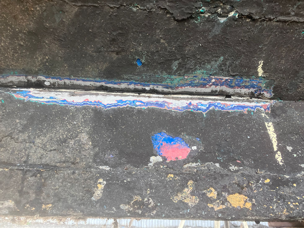 Leaking seam