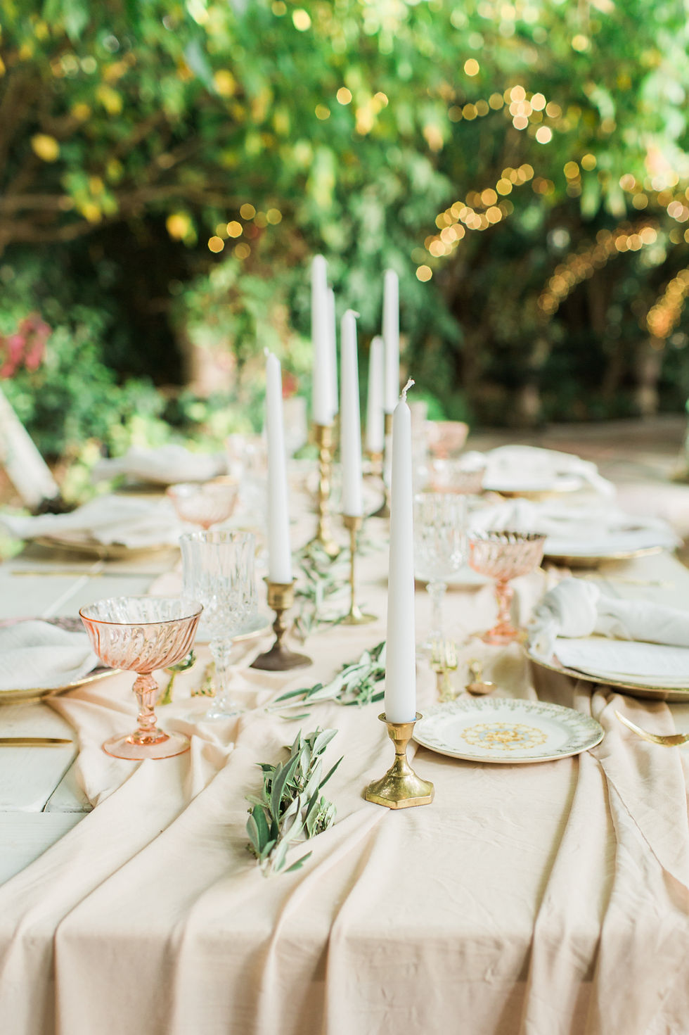 Gorgeous table top details from dining table