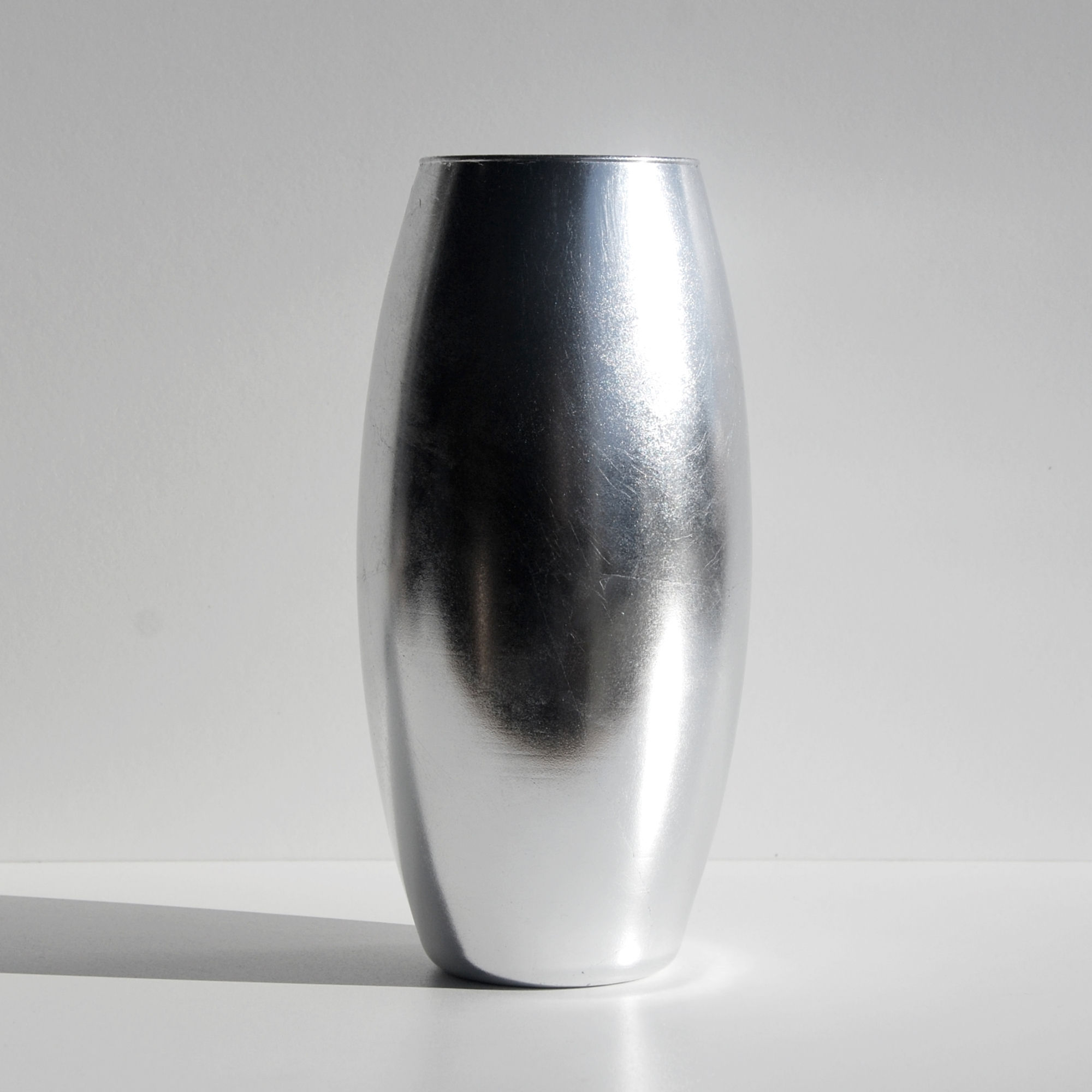 Vasos de flores prateado