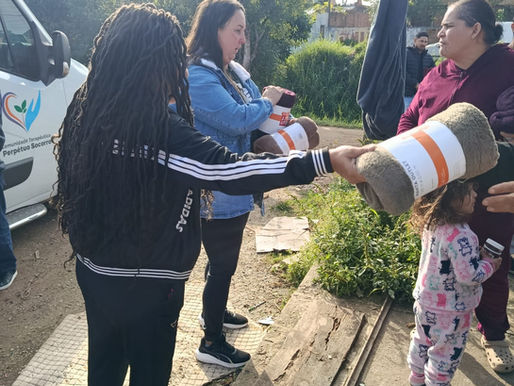 Redentoristas doam 900 cobertas a 8 comunidades