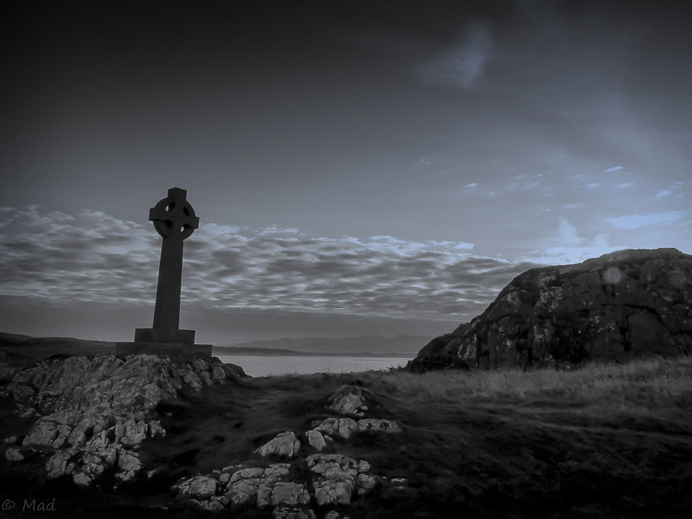 angleseyynysllanddwyncelticcross