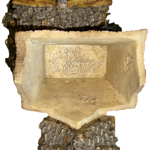 Thumbnail: Boyds Town "The Public Libeary" Village #6, inside of Libeary with pieces out