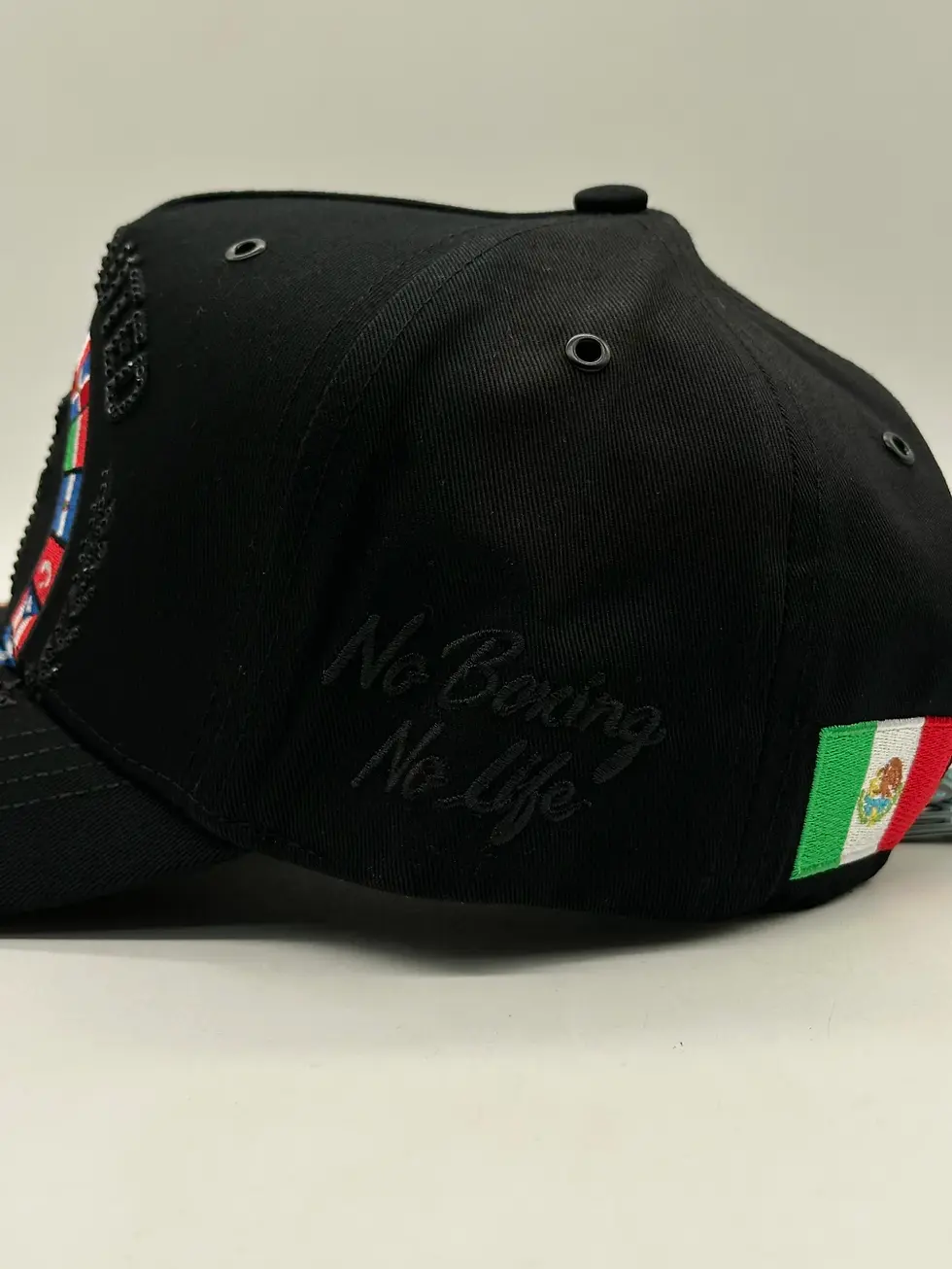 Miniatura: DANDY HATS// X CANELO UNDISPUTED
