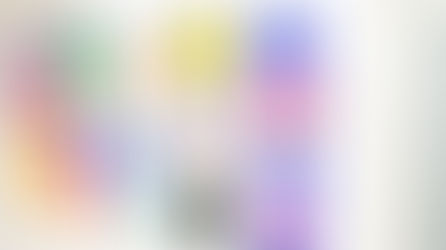 لوحات الفنان آكوش بورغ خلال حفل إطلاق الرموز الحصرية الخاص به في فيينا، والذي أقيم بالشراكة مع غايا كالتشر.