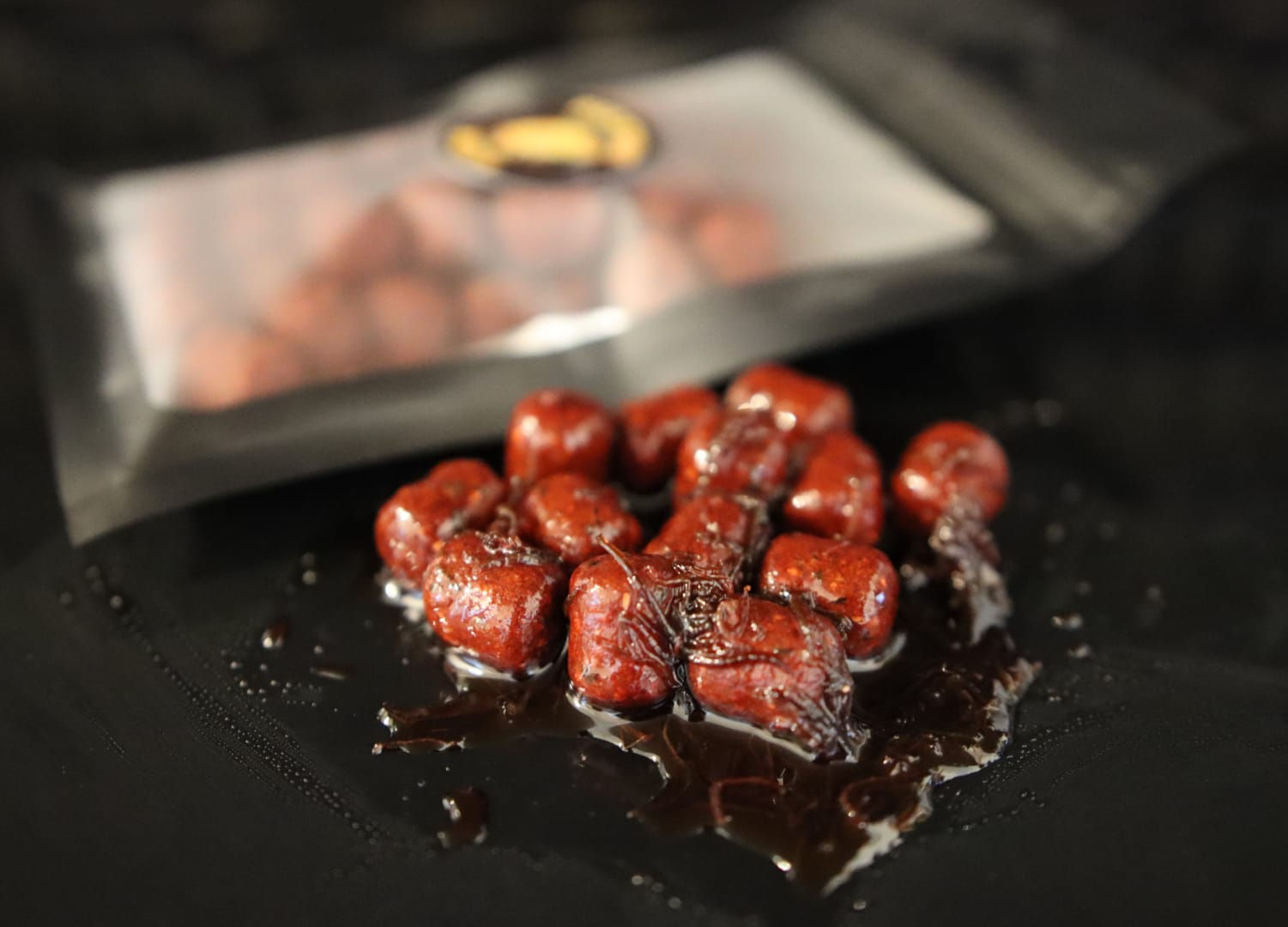 Premium Boilies Pure FOOD hardened bottom hook baits -BLOODWORM