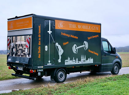 Außenansicht des mobilen Gyms