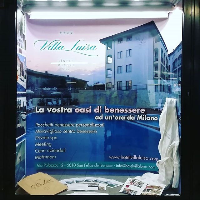 grafica stampa allestimento vetrine
