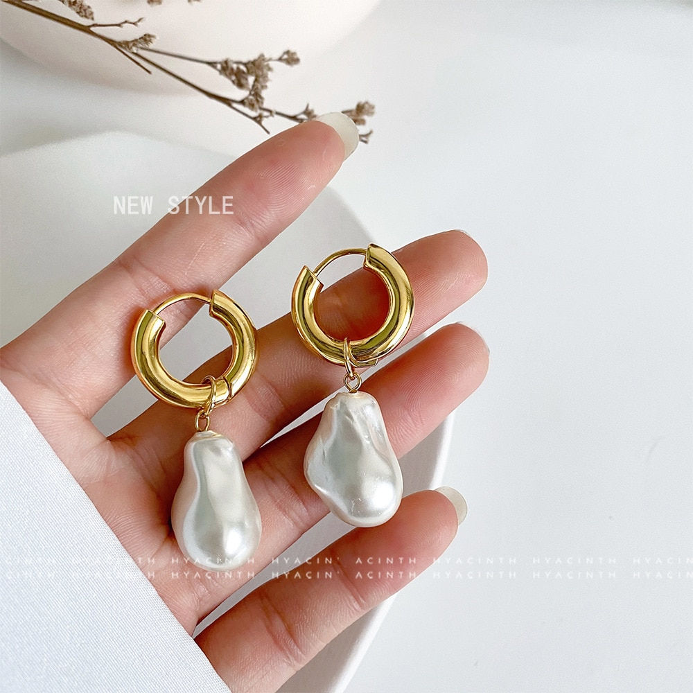 Unique Pearl Earrings