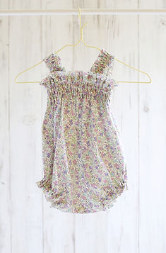 リバティ　ロンパース