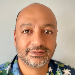 Walid Omar Headshot .png