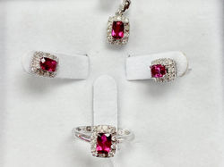 Pink Tourmaline Set With Diamond and White 14K