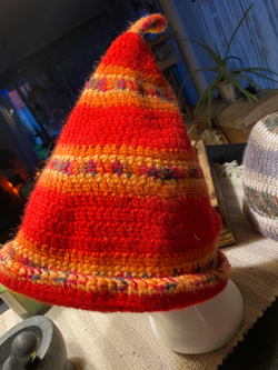 Saunahut in Rot mit Muster