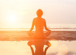 Meditate at the beach_edited.jpg
