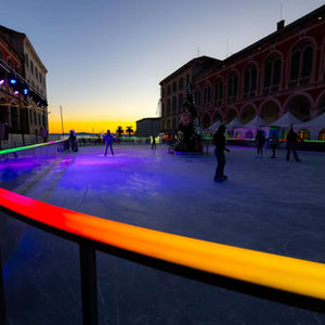 DIGITAL LED RGB HANDRAILS 